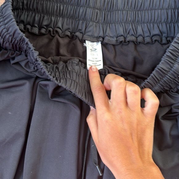 Amazon flowy shorts - Picture 2 of 3